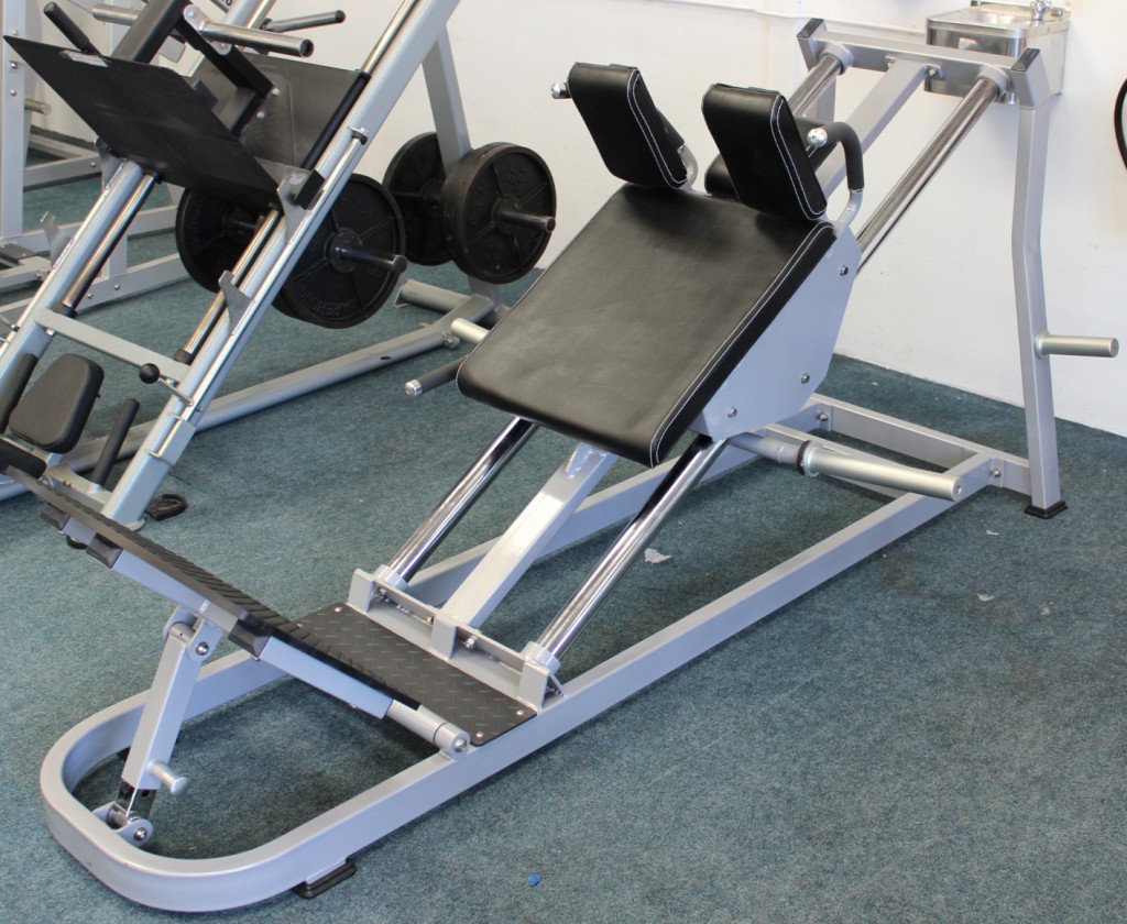Plate Loading Hack Squat